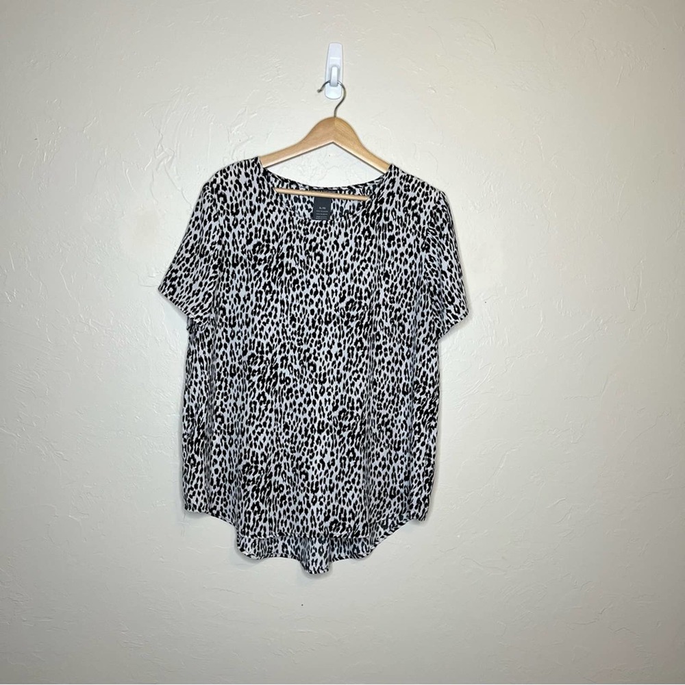 Chelsea & Theodore Black and White Animal Print Blouse